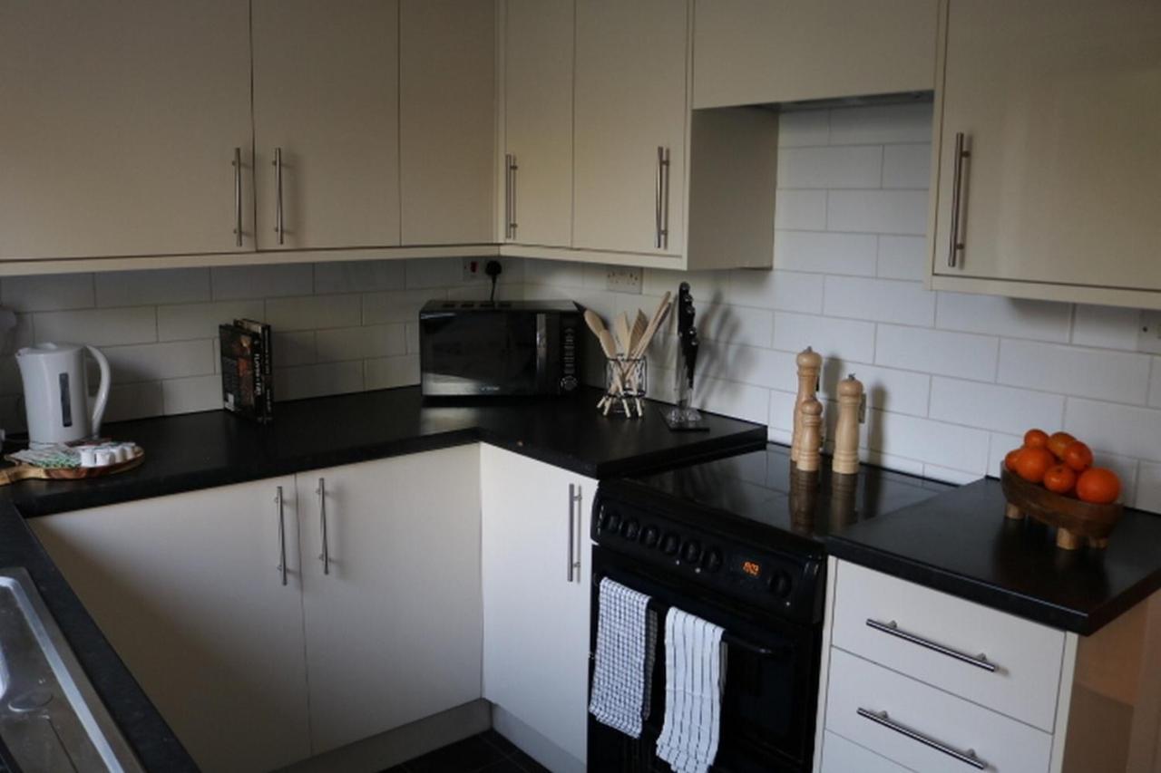 Charming 2 Bed House - Family Friendly Holiday home *